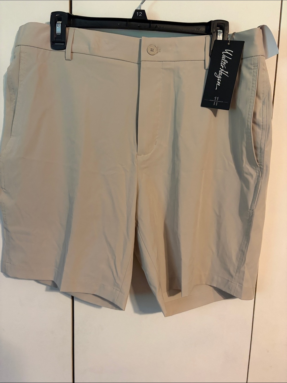Walter Hagen Beige Flat-Front Men's Shorts